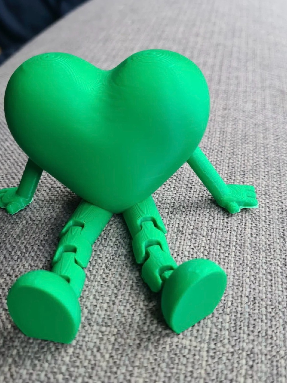 Green Heart Figurine Decorative Sculpture